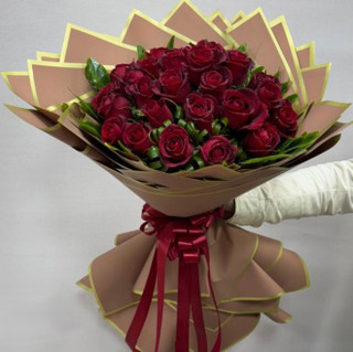 دسته گل رز هلندی قرمز